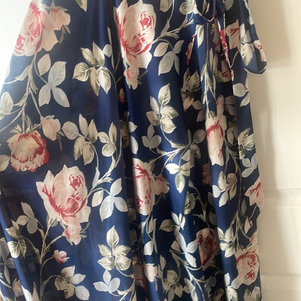 Wrap Dress- Medium - Picture 3 of 3